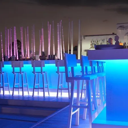Hotel So Club Ajia Napa